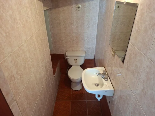 Vendo, Sector Colegio Becquerel Casa de 306 m² con 5 Habitaciones — imagen 2