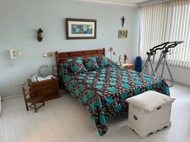 Se Vende Departamento de 3 Dorm. en El Sector de La González Suárez — imagen 3