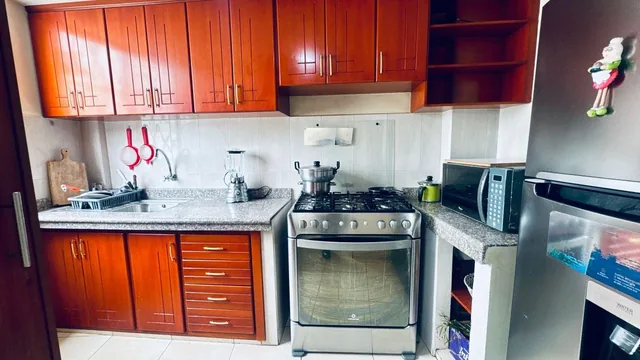 Casa Dentro de un Conjunto Privado en Nuevos Horizontes - Sector La Ecuatoriana — imagen 5