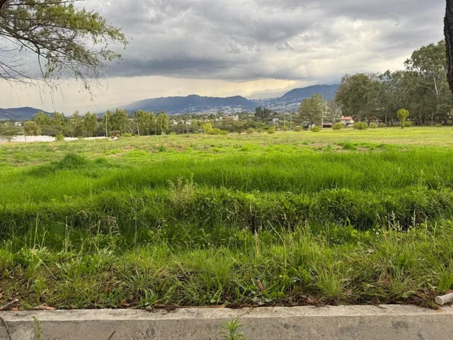 Terreno Plano 3,355 m² en Venta en Tumbaco, urbanización Exclusiva Sector Hilacril, Colegio Cervantes — imagen 4