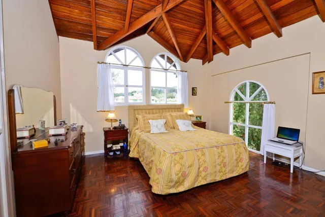 Vendo Casa Quinta con Amplios Jardines Sector Conocoto — imagen 5