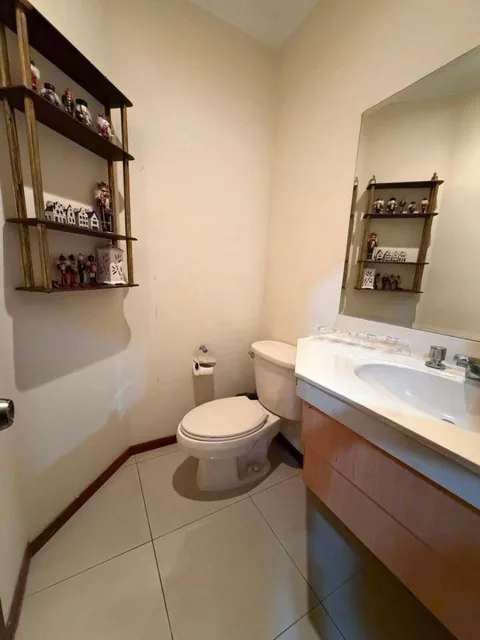 Samborondón, Plaza Real. Departamento en Venta, 3 Habitaciones. Guayas — imagen 2