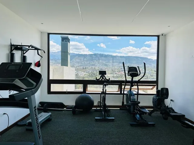 Departamento de 111 m² con 2 Habitaciones en Venta en Cumbayá — imagen 3