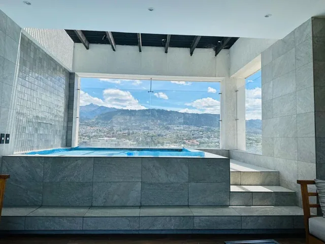 Departamento de 111 m² con 2 Habitaciones en Venta en Cumbayá — imagen 2
