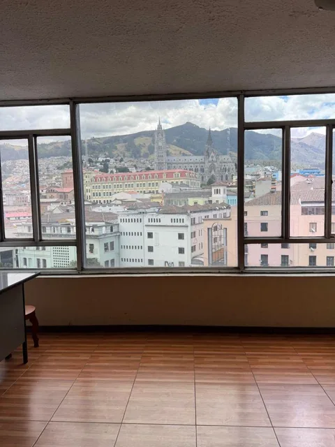 Oficina en Venta 10 de Agosto y Caldas 43 m², $28.000 — imagen 5