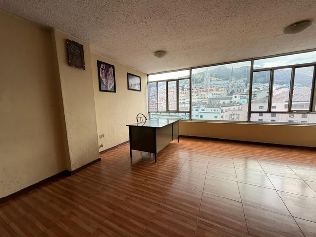 Oficina en Venta 10 de Agosto y Caldas 43 m², $28.000 — imagen 4