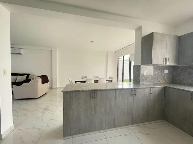 Casa de 288 m² con 3 Dorm. en Venta en Samborondón, Guayas — imagen 5