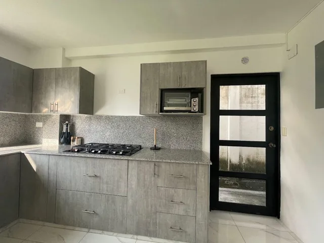Casa de 288 m² con 3 Dorm. en Venta en Samborondón, Guayas — imagen 4