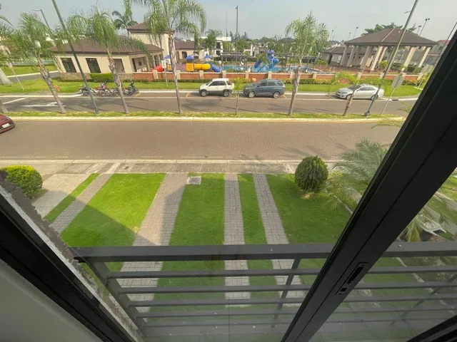 Casa de 288 m² con 3 Dorm. en Venta en Samborondón, Guayas — imagen 2