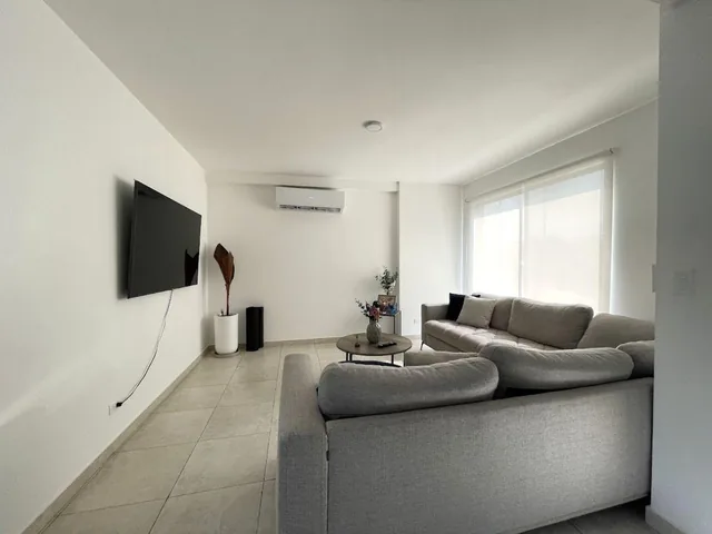 Casa Esquinera en Venta Isla Ceteste Samborondón, Guayas — imagen 5