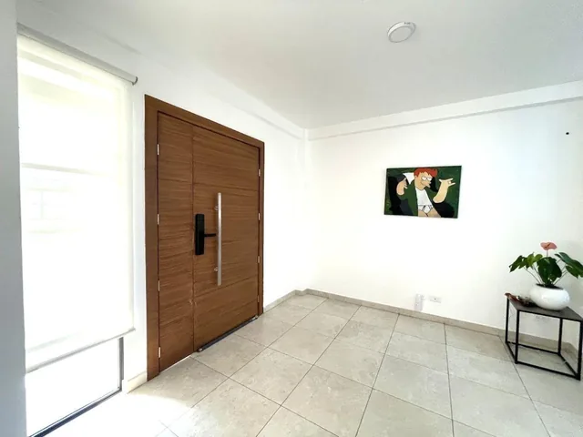 Casa Esquinera en Venta Isla Ceteste Samborondón, Guayas — imagen 4