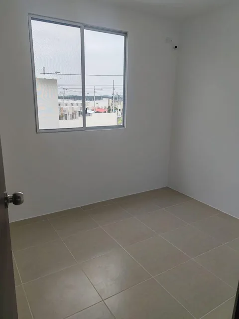 Casa de Oportunidad en Venta de 73.48 m², Vía a La Costa Km 22.5, Tres Dorm. Etapa Bellavita, Guayas — imagen 3