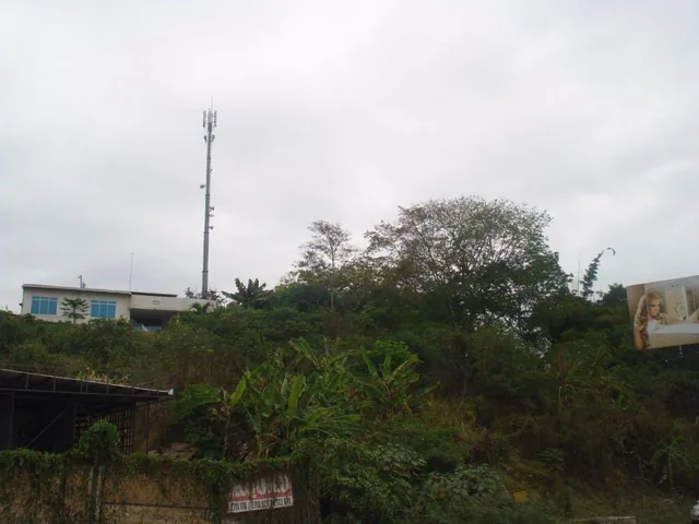 Esmeraldas. Vendo Terreno 4680 m², Sector Redondel El León, Frente a Gasolinera Primax — imagen 4