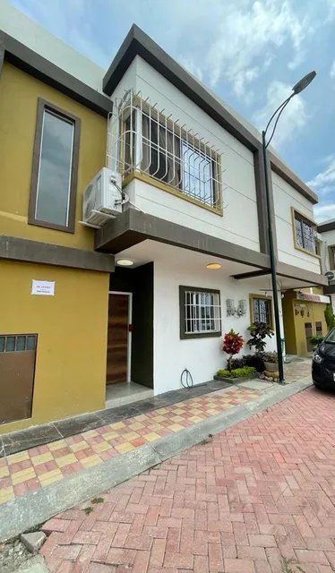 Casa Amoblada Via Punta Carnero en Conjunto Cerrado — imagen 2