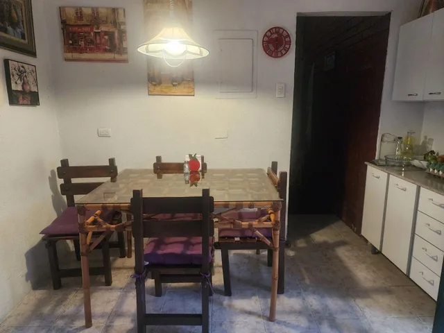 Vendo Grande Independiente Casa Familiar o Comercial Sector Jipijapa — imagen 3