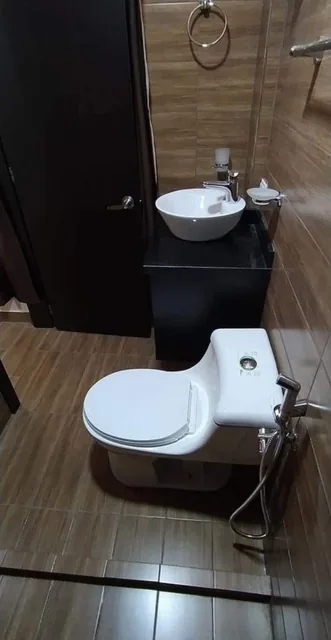 Casa en Venta de un Solo Andar, 4 Dorm., Dentro de Urbanización en Tabacundo — imagen 2