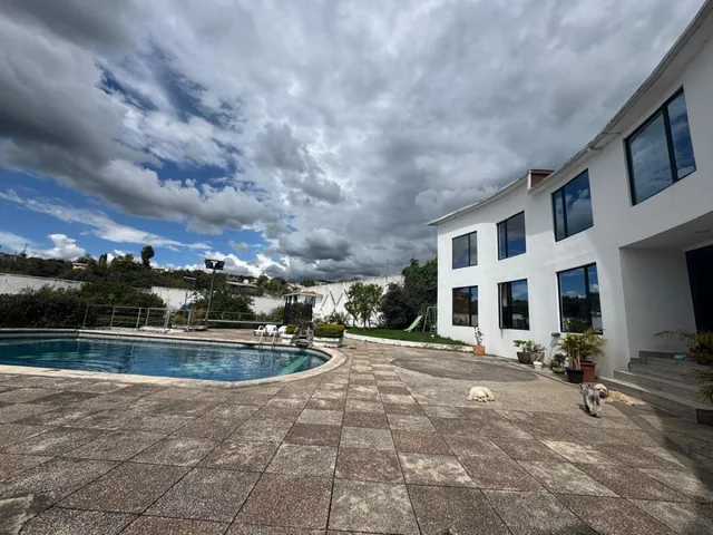 Tumbaco, El Arenal - Casa en Venta en Conjunto Exclusivo — imagen 5