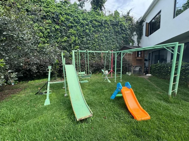 Tumbaco, El Arenal - Casa en Venta en Conjunto Exclusivo — imagen 2
