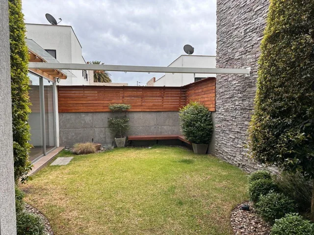 Casa en Venta Dentro de Urbanización Sector Vía Intervalle Cerca a El Club El Nacional — imagen 3
