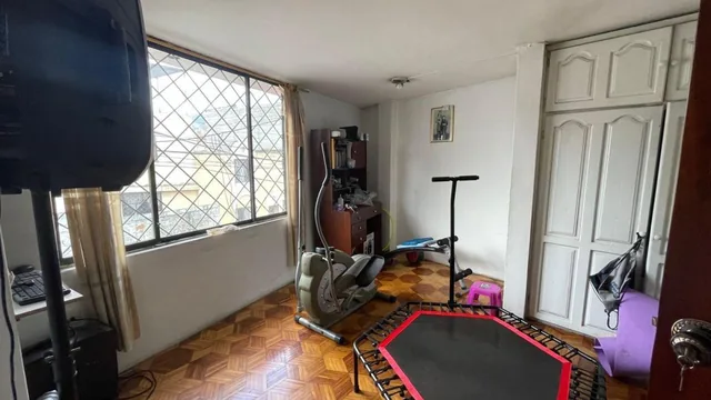 Casa Rentera en Chillogallo/excelente Ubicación — imagen 4