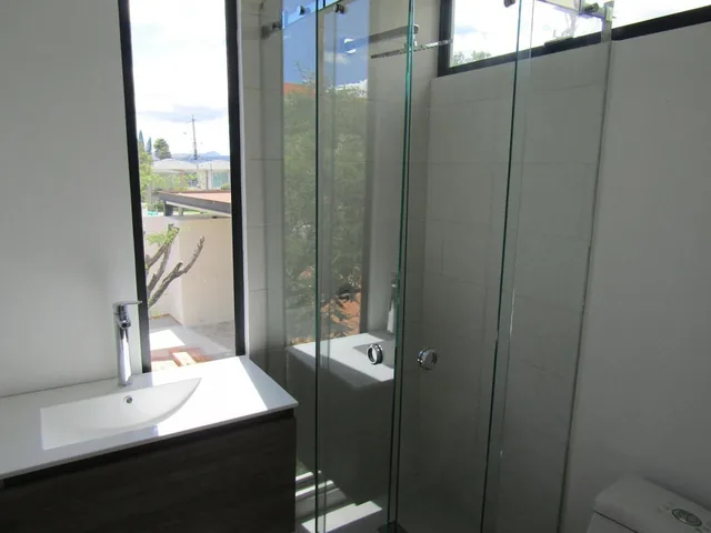 Casa a Estrenar de Venta en Tumbaco, Sector Hilacril — imagen 2