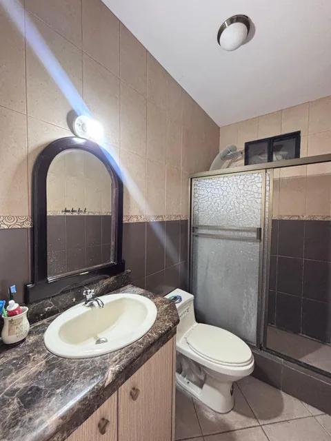 Ceibos Norte Casa en Venta de Oportunidad, Guayas — imagen 3