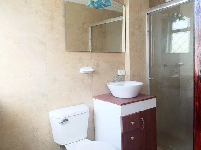 Pio XII Sur de Quito Sector Luluncoto Tercera Etapa Vende Casa 3 Departamnetos — imagen 5