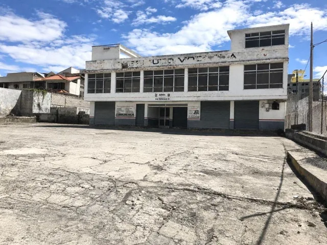 Terreno de 2065 m² en Venta Tras El Supermercado El Coral en Ambato, Tungurahua — imagen 4