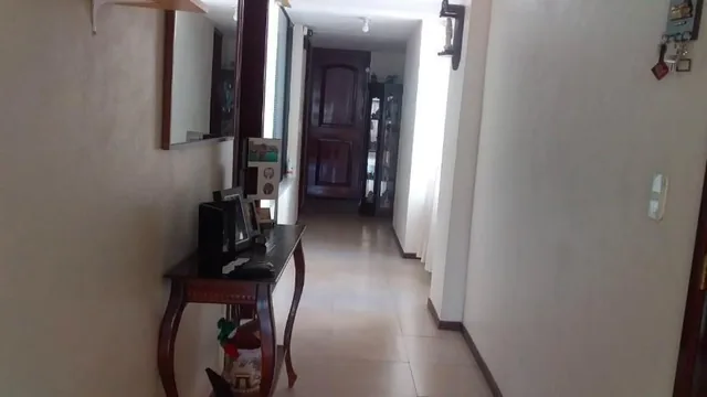 Casa Rentera en Calderón Sierra Hermosa Av Carlos Mantilla — imagen 4