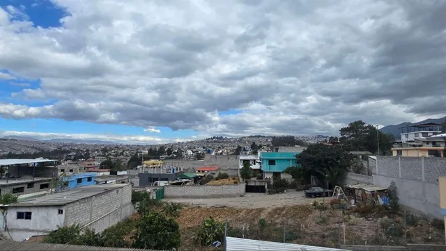 De Venta Terreno en Derechos y Acciones, Pomasqui – Sector 27 de Febrero y 27 de Julio — imagen 3