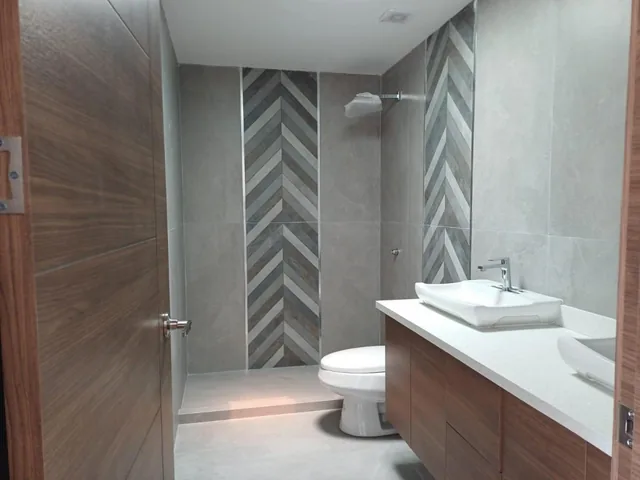 Exclusiva Casa en Venta de 3 Dorm. con Porche, Bbq, Patios y Terraza – Yanazarapata — imagen 3