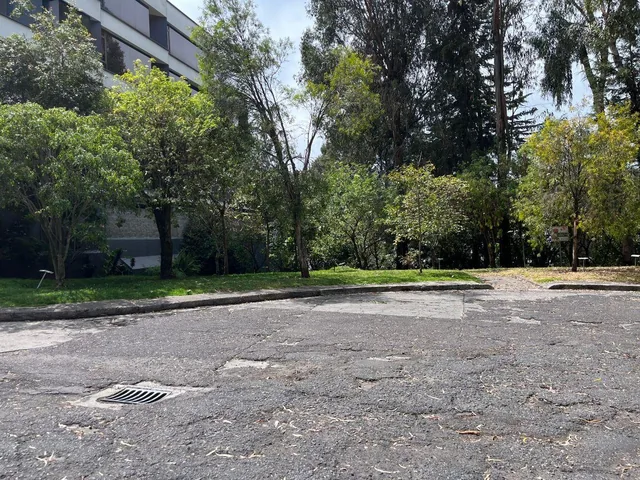 Quito Tenis Terreno de Venta Oportunidad Apto Para Constructores — imagen 2