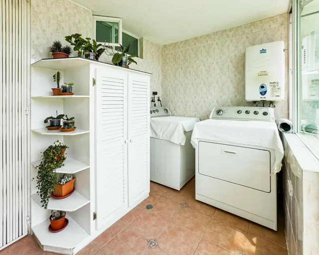 Venta Casa de Lujo en Caminos del Balcón – Ponceano Norte, Quito — imagen 3