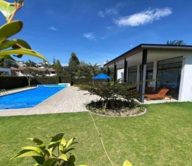 Lote Bifamiliar de Venta en Puembo — imagen 2
