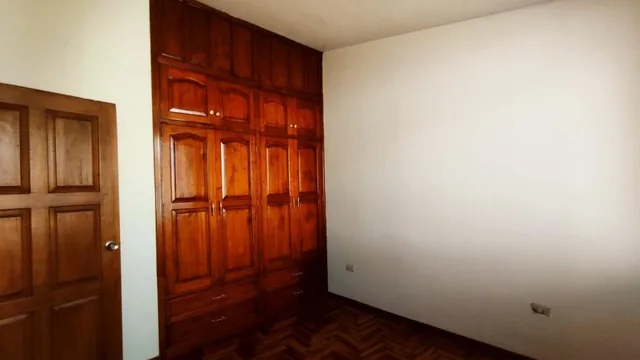 Casa en Venta Independiente,3 Dorm., Suite y Parqueadero — imagen 2