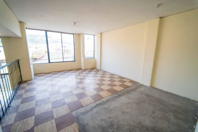 Chillogallo Casa Venta 491,70 m² Tres Pisos Sur Quito — imagen 2