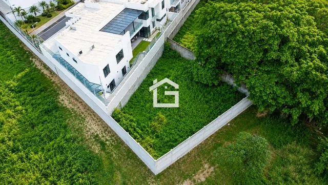 Terreno en Venta Cerca de Ciudad del Sol y La Av Ferroviaria, El Oro — imagen 3