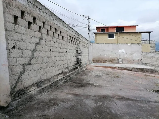 Terreno de 980 m² en Venta en Letamendi Al Sur de Ambato, Tungurahua — imagen 4