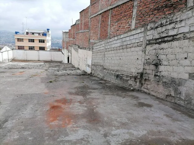 Terreno de 980 m² en Venta en Letamendi Al Sur de Ambato, Tungurahua — imagen 3