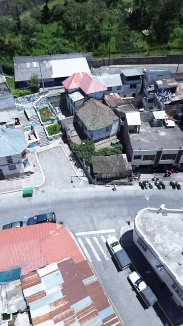 Terreno Esquinero de 352 m² en Venta en El Centro de Ambato, Tungurahua — imagen 3