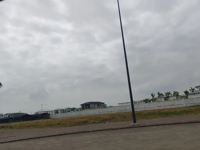 Terreno Comercial en Venta de 3.740 m² en Vía a Samborondón Km 10, Nuevo Samborondon, Guayas — imagen 4