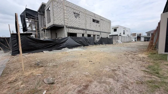 Terreno en Isla Celeste de 225 m² en Venta en Urbanización de Samborondón, Guayas — imagen 2