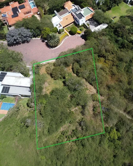 ¡Oportunidad Única en Urbanización La Viña! Hermoso Terreno de 1.376 m² Para Vivienda Unifamiliar — imagen 5