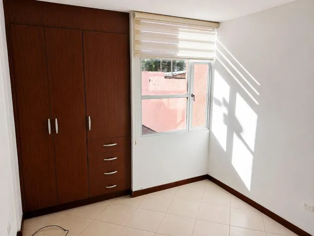 Casa en Mitad del Mundo, Conjunto Portal del Oasis, San Antonio de Pichincha — imagen 4