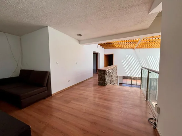 Casa en Cumbayá — imagen 3