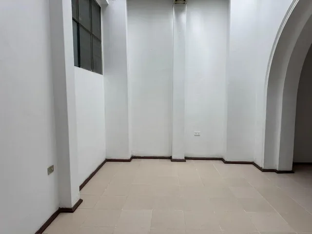 Casa Comercial en Venta Av America — imagen 2