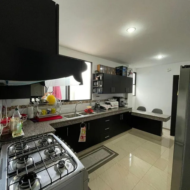 Acogedora Casa en Venta en Napoli, Guayas — imagen 4