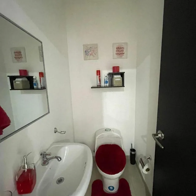 Acogedora Casa en Venta en Napoli, Guayas — imagen 2