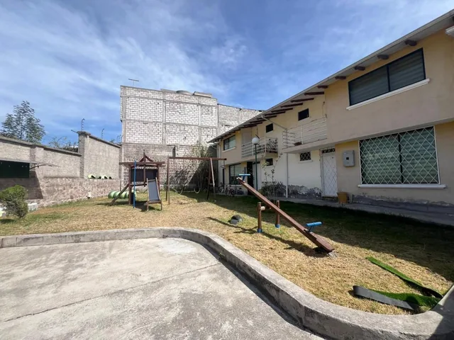 Casa Dentro de Conjunto en Mitad del Mundo — imagen 4