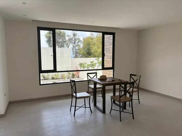 Casa Moderna de 3 Dorm. en Venta – San Juan Alto de Cumbayá — imagen 5